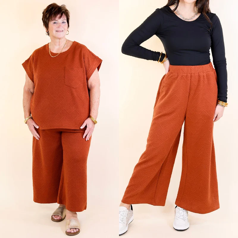 Glamour on the Go Textured Wide Leg Pant in Rust Orange Comfortable Pull-On Shorts